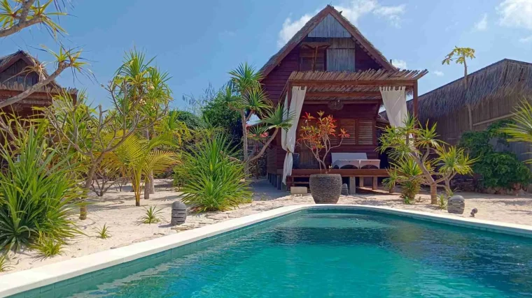 Loedi Bungalows Rote Island